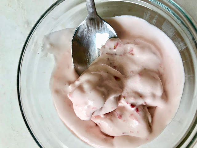 Fresh and Sweet Strawberry Ice Cream Recipe 