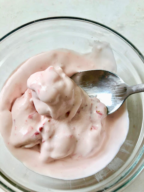Homemade Fresh & Sweet Strawberry Ice Cream 
