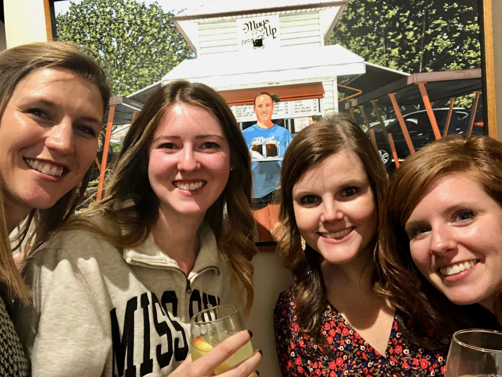 2019 Year in Review Girlfriends at Let Them Eat Art