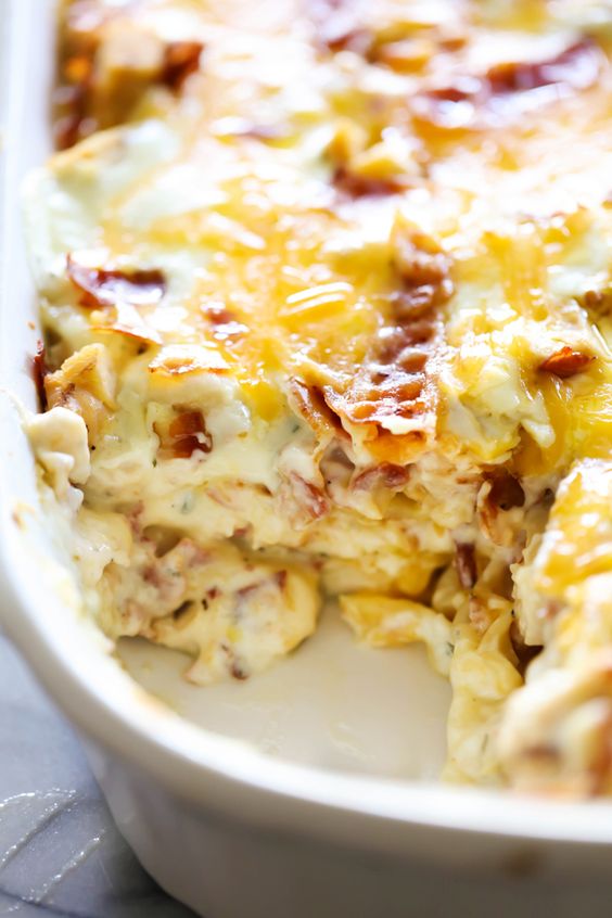 5 Pinterest Recipes that are actually worth making | Chicken Bacon Ranch Lasagna 