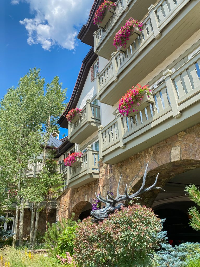 Ultimate Colorado Road Trip | Flower Boxes, Vail 
